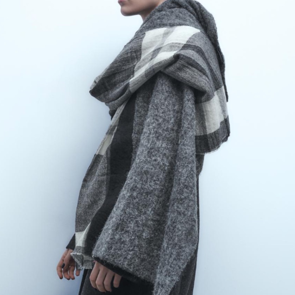 Zara black and gray wool blend check plaid scarf wrap NWT